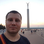 Янис, 42