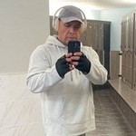 Leo, 39