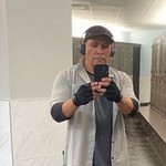 Leo, 39