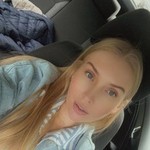 Оливия, 26
