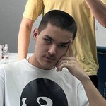 дима, 18
